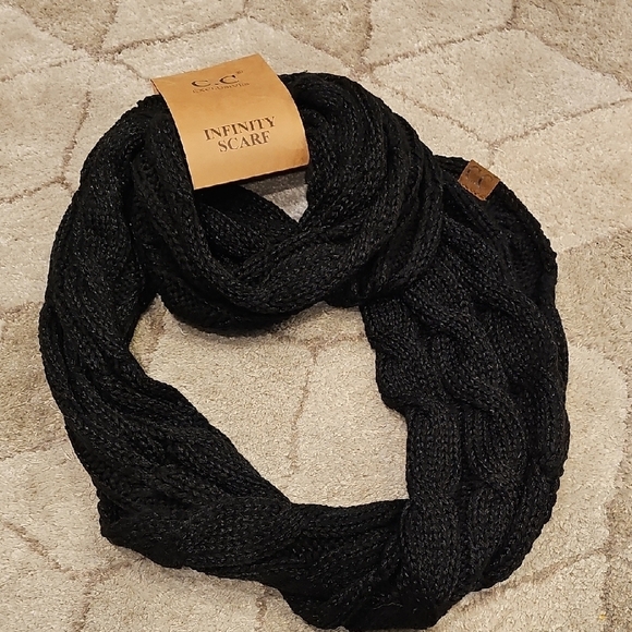 C.C Black Knit Infinity Scarf - Picture 1 of 2